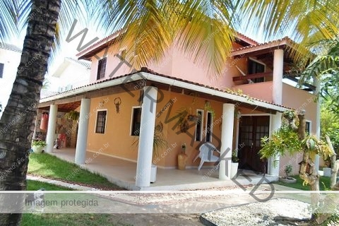 Casa a venda em Buraquinho Foz do Joanes